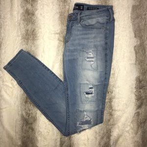 Hollister Super Skinny Jeans